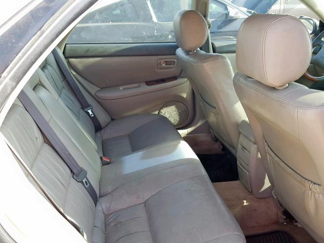 JT8BF28G115109770 - 2001 LEXUS ES 300 SILVER photo 6