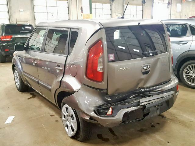 KNDJT2A55D7493639 - 2013 KIA SOUL GRAY photo 3