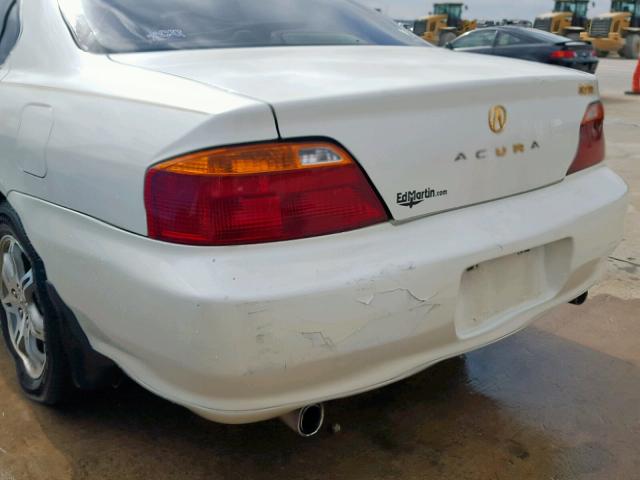 19UUA5661YA029313 - 2000 ACURA 3.2TL WHITE photo 9