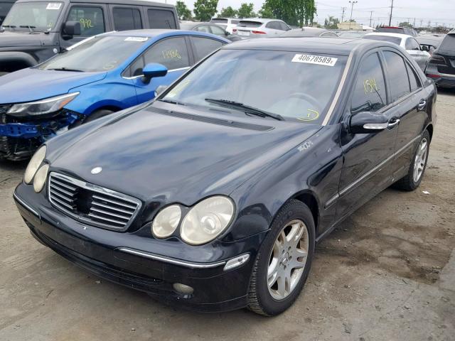 WDBRF61J02F180434 - 2002 MERCEDES-BENZ C 240 BLACK photo 2