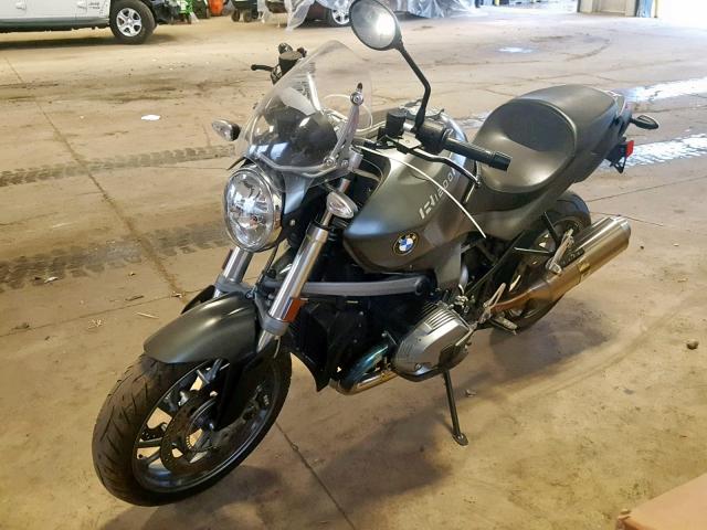 WB1049001BZX96651 - 2011 BMW R1200 R GRAY photo 2