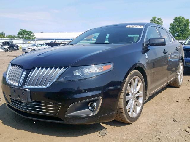 1LNHL9FT0BG609658 - 2011 LINCOLN MKS BLACK photo 2