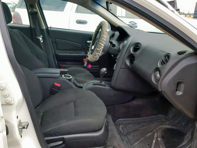 2G2WP552181171972 - 2008 PONTIAC GRAND PRIX WHITE photo 5