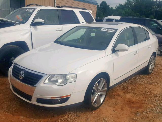 WVWJK7AN1AE075554 - 2010 VOLKSWAGEN PASSAT KOM WHITE photo 2