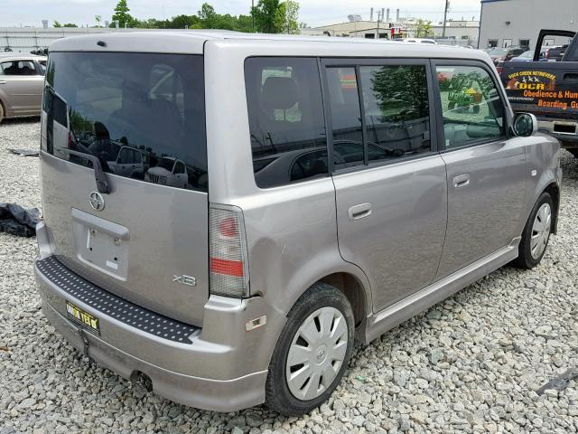 JTLKT324864072524 - 2006 TOYOTA SCION XB GRAY photo 4
