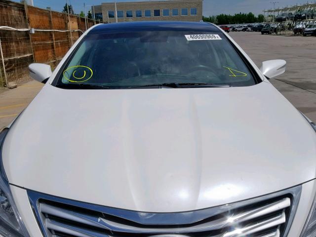 KMHFH4JGXDA283640 - 2013 HYUNDAI AZERA GLS WHITE photo 9