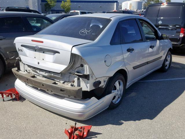 1FAFP33P22W214641 - 2002 FORD FOCUS LX SILVER photo 4