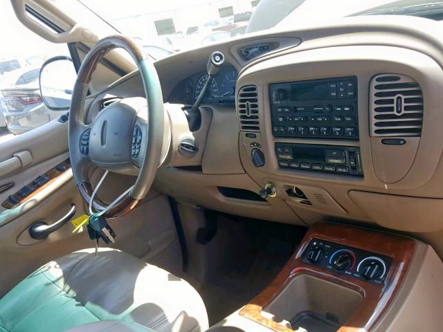 5LMPU28A4YLJ14050 - 2000 LINCOLN NAVIGATOR BEIGE photo 9