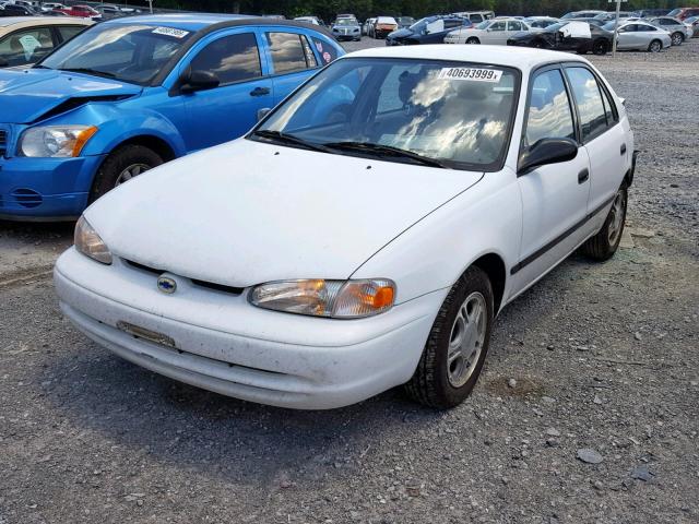 1Y1SK52841Z412899 - 2001 CHEVROLET GEO PRIZM WHITE photo 2