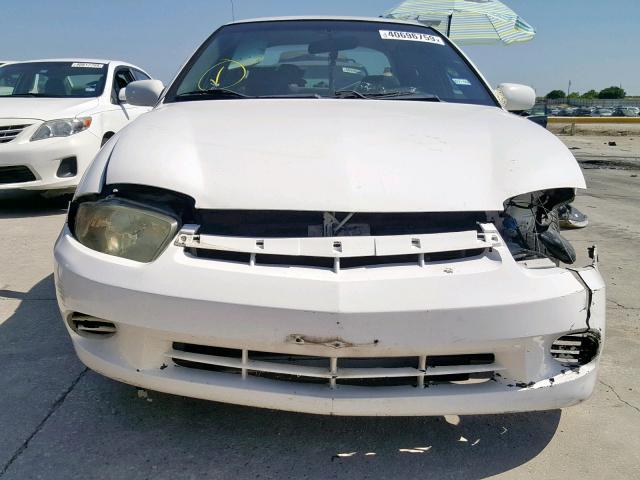 1G1JH52F147191834 - 2004 CHEVROLET CAVALIER L WHITE photo 9