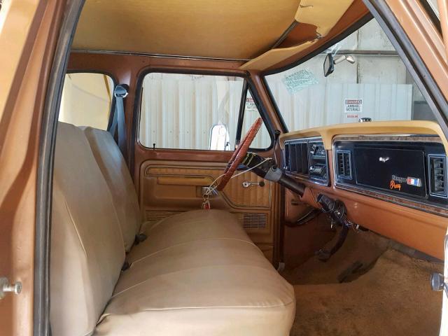 F25JKA03074 - 1976 FORD F250 XLT BROWN photo 5