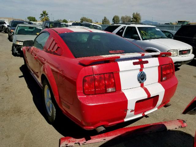 1ZVFT82H575363858 - 2007 FORD MUSTANG GT RED photo 3