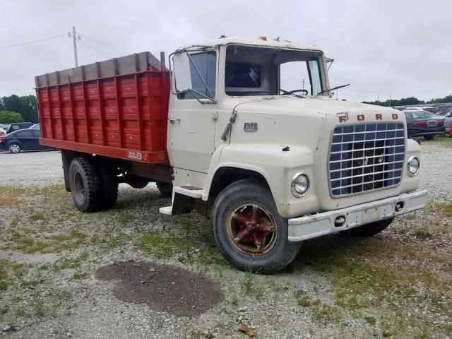 N75EVTR1692 - 1974 FORD DUMP TRUCK CREAM photo 2