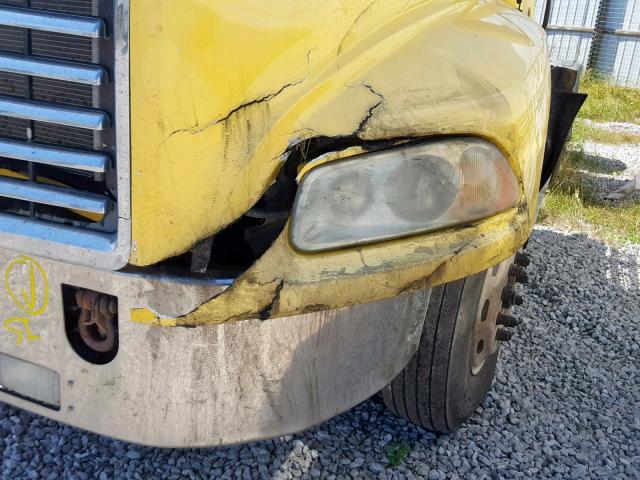 1M1AE06Y64N020815 - 2004 MACK 600 YELLOW photo 10