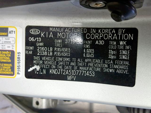 KNDJT2A51D7771453 - 2013 KIA SOUL SILVER photo 10