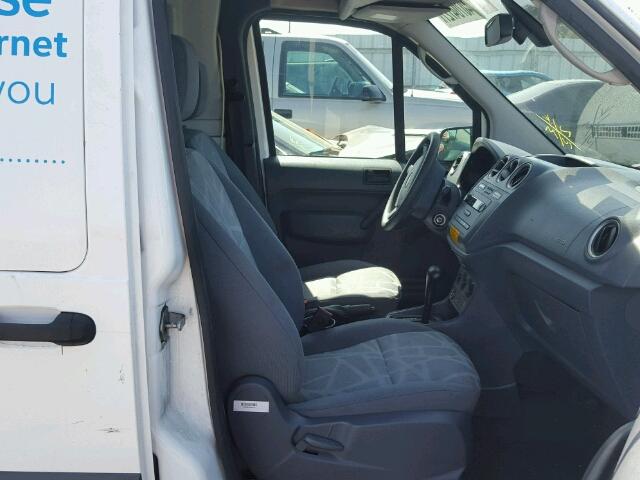 NM0LS7AN5CT084701 - 2012 FORD TRANSIT CO WHITE photo 5