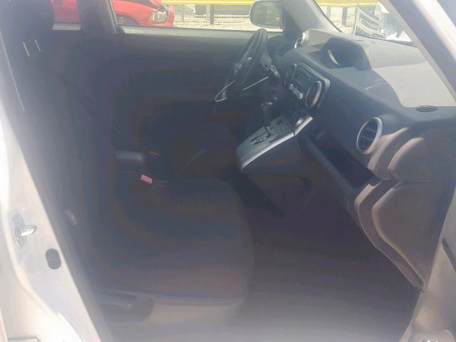 JTLKE50E081032749 - 2008 TOYOTA SCION XB 白色 照片 5