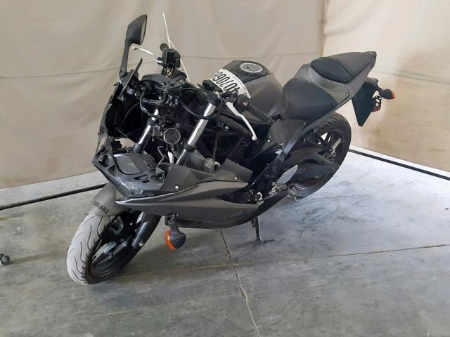 MH3RH06Y4GK012679 - 2016 YAMAHA YZFR3 GRAY photo 2