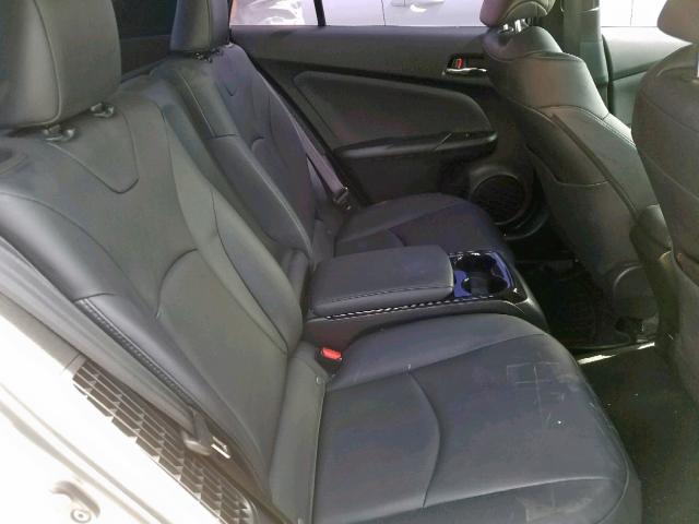 JTDKARFP5H3037361 - 2017 TOYOTA PRIUS PRIM 银色 照片 6