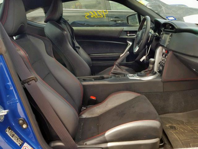 JF1ZCAC11G8602321 - 2016 SUBARU BRZ 2.0 LI BLUE photo 5