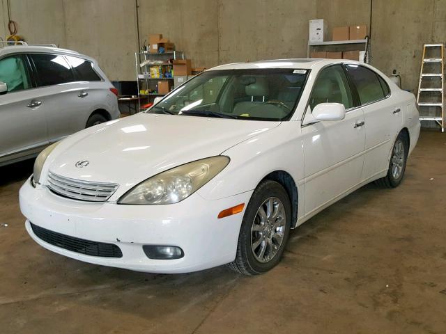 JTHBF30G920035434 - 2002 LEXUS ES 300 WHITE photo 2