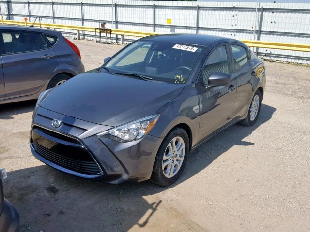 3MYDLBZV9GY140102 - 2016 TOYOTA SCION IA CHARCOAL photo 2