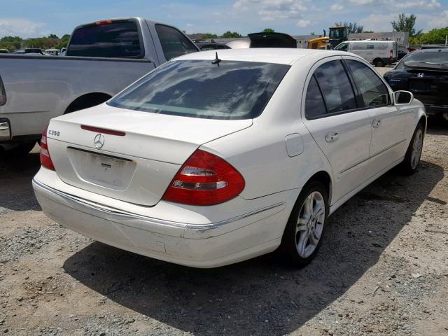 WDBUF56J86A907903 - 2006 MERCEDES-BENZ E 350 WHITE photo 4