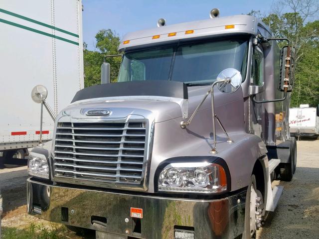 1FUY5DYBXYLA93240 - 2000 FREIGHTLINER CONVENTION GRAY photo 2