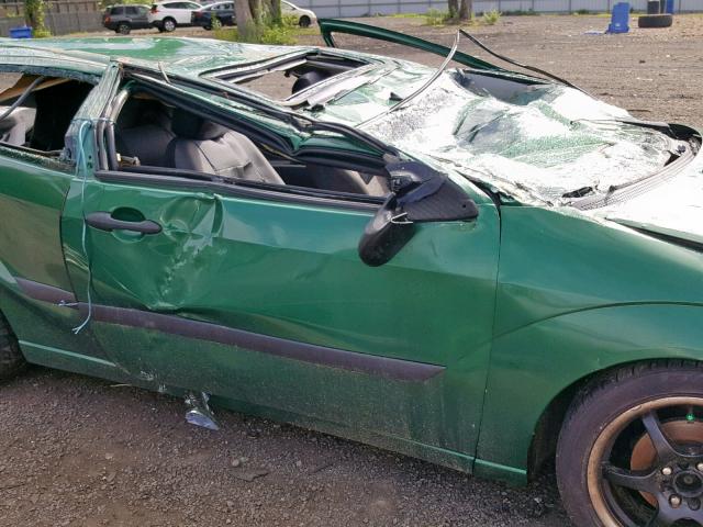 3FAHP31363R102986 - 2003 FORD FOCUS ZX3 GREEN photo 9