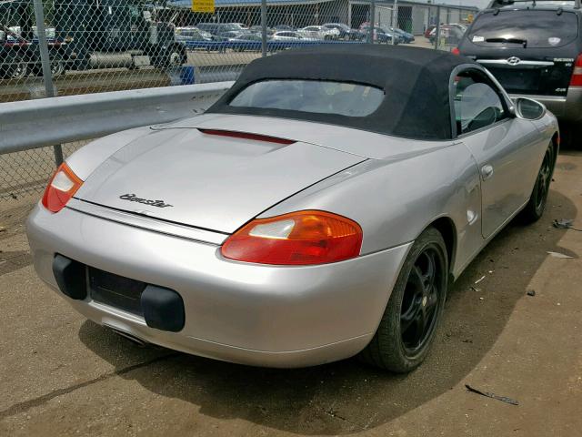 WP0CA2988YU624101 - 2000 PORSCHE BOXSTER SILVER photo 4