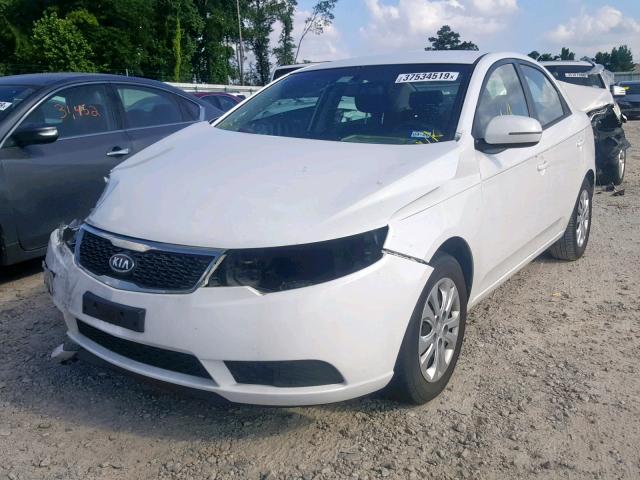 KNAFU4A2XB5435276 - 2011 KIA FORTE EX WHITE photo 2