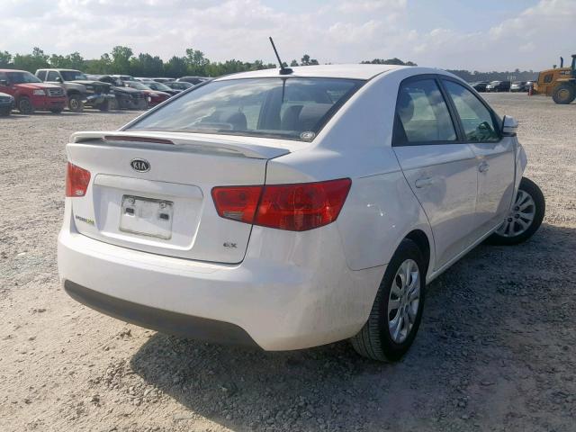 KNAFU4A2XB5435276 - 2011 KIA FORTE EX WHITE photo 4