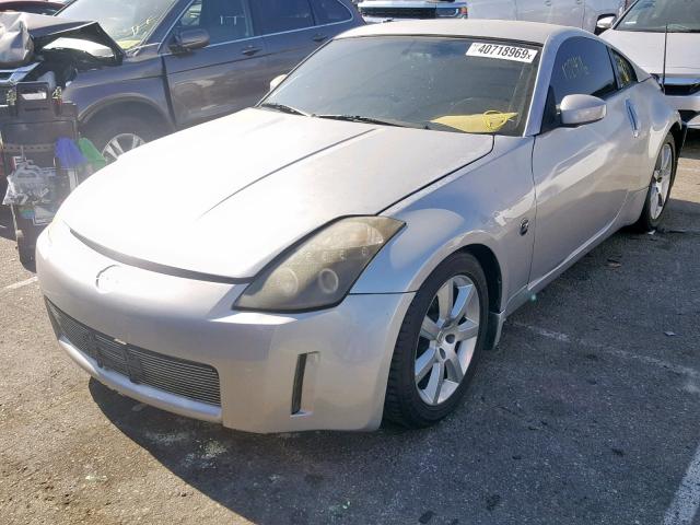 JN1AZ34D55M604218 - 2005 NISSAN 350Z COUPE SILVER photo 2