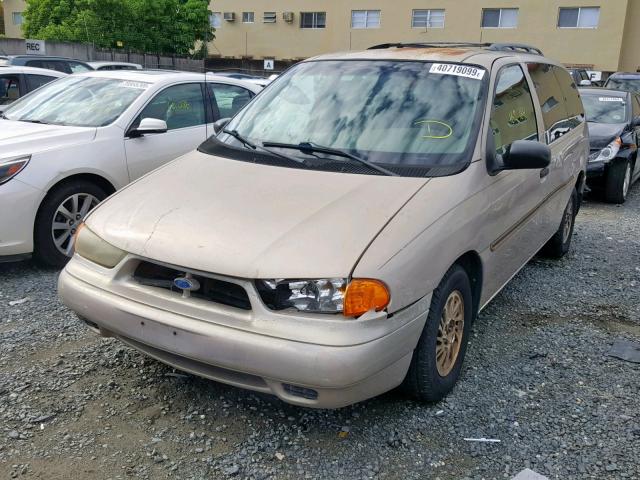 2FMDA5142WBA75086 - 1998 FORD WINDSTAR W TAN photo 2