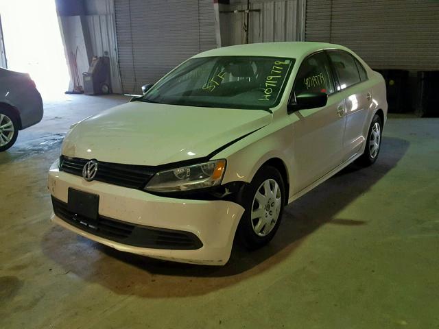 3VW2K7AJ5BM330412 - 2011 VOLKSWAGEN JETTA BASE WHITE photo 2