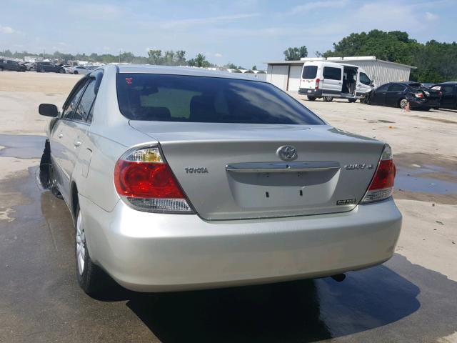 4T1BE32KX6U164511 - 2006 TOYOTA CAMRY LE SILVER photo 3