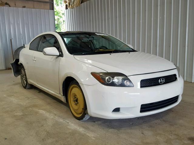 JTKDE167880241807 - 2008 TOYOTA SCION TC WHITE photo 1