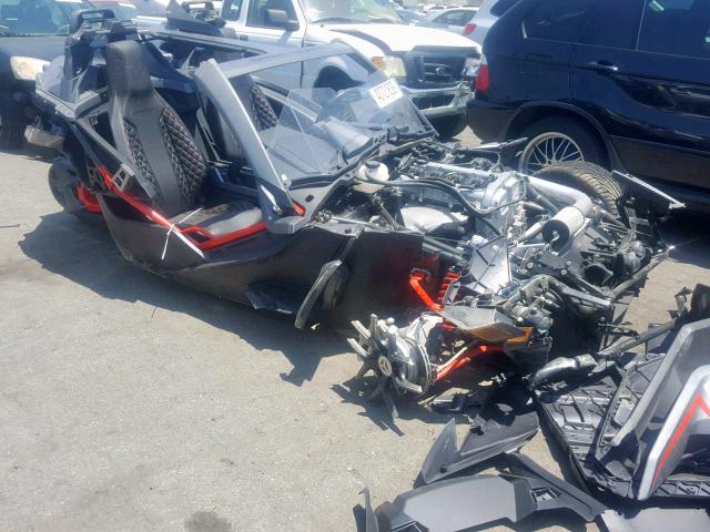 57XAAPFA7J8127672 - 2018 POLARIS SLINGSHOT BLACK photo 1