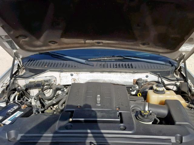 5LMFL285X7LJ12450 - 2007 LINCOLN NAVIGATOR 银色 照片 7