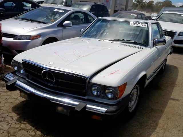 WDBBA45A1EA008798 - 1984 MERCEDES-BENZ 380 SL WHITE photo 2