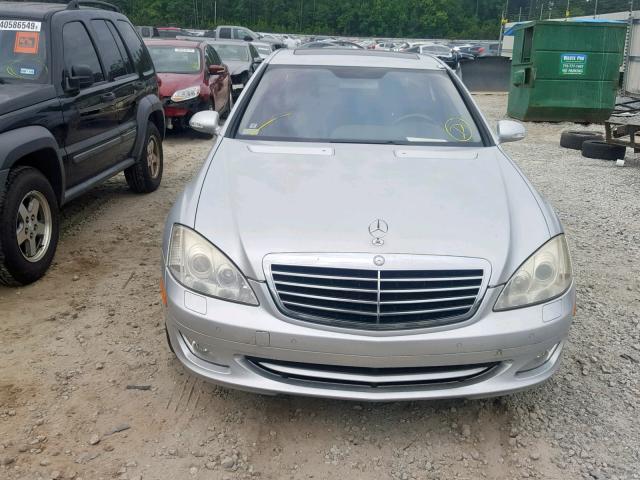 WDDNG71X27A014160 - 2007 MERCEDES-BENZ S 550 SILVER photo 9