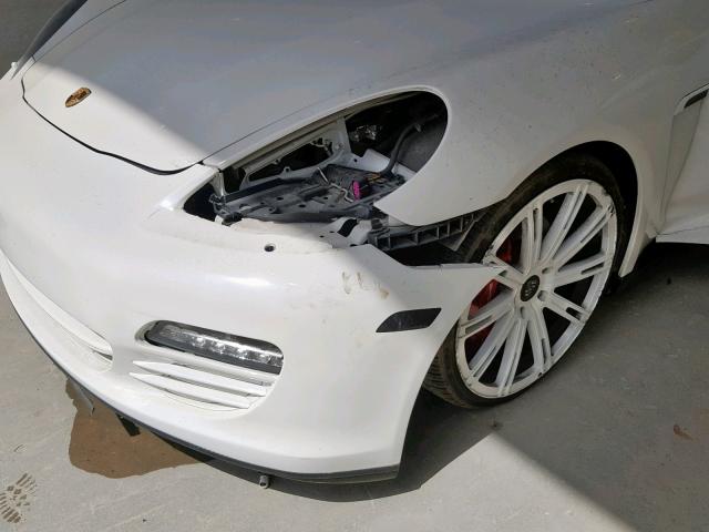 WP0AB2A76BL061327 - 2011 PORSCHE PANAMERA S WHITE photo 9