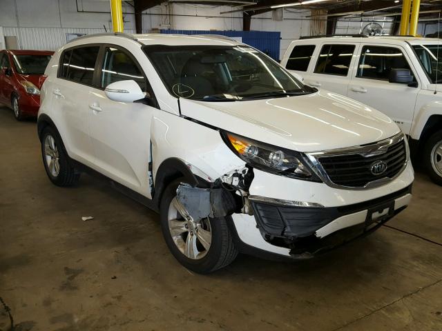 KNDPB3A23B7024278 - 2011 KIA SPORTAGE L WHITE photo 1