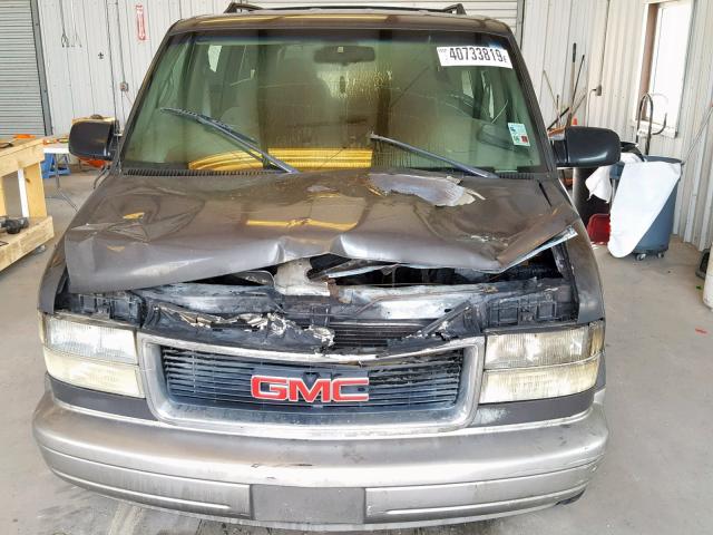 1GKDM19X12B515659 - 2002 GMC SAFARI XT GRAY photo 9