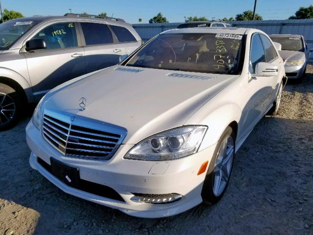 WDDNG7BB6BA388847 - 2011 MERCEDES-BENZ S 550 WHITE photo 2