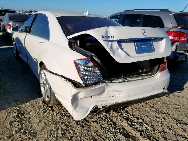 WDDNG7BB6BA388847 - 2011 MERCEDES-BENZ S 550 WHITE photo 3