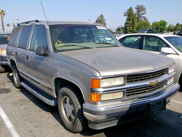 1GNEC13RXXJ528332 - 1999 CHEVROLET TAHOE C150 TAN photo 1