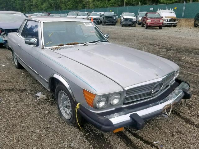 10702412014805 - 1976 MERCEDES-BENZ 400 SILVER photo 1