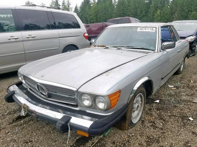 10702412014805 - 1976 MERCEDES-BENZ 400 SILVER photo 2