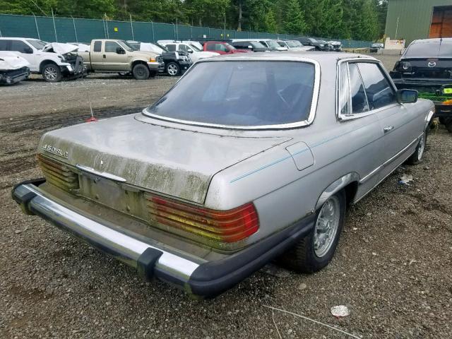 10702412014805 - 1976 MERCEDES-BENZ 400 SILVER photo 4